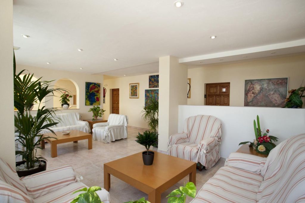 Pinos Altos Apartments Cala de Sant Vicenc Buitenkant foto