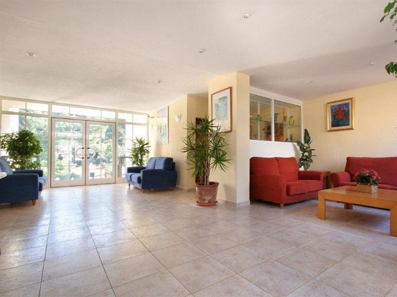 Pinos Altos Apartments Cala de Sant Vicenc Buitenkant foto